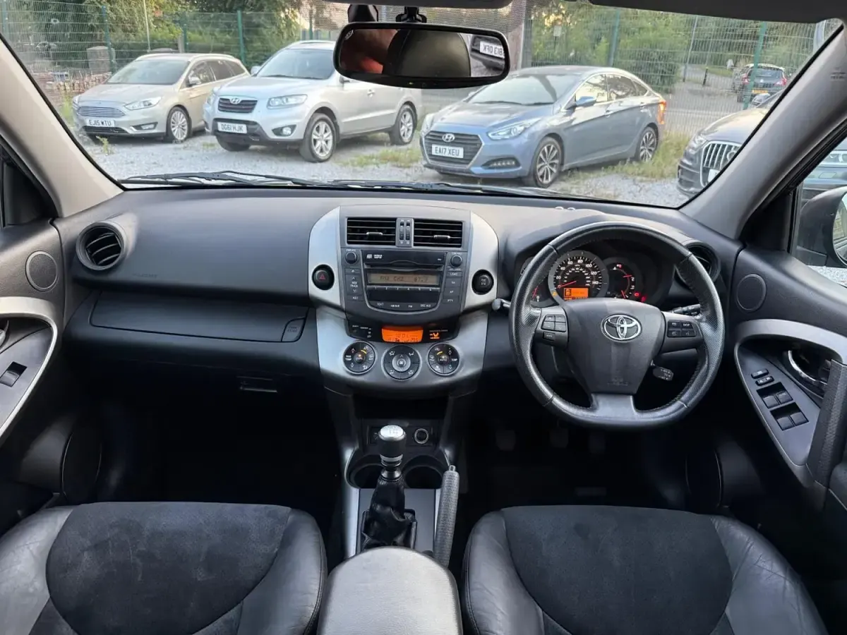 Used Toyota RAV4 150 HP (110 kW) 2011 Grey SUV