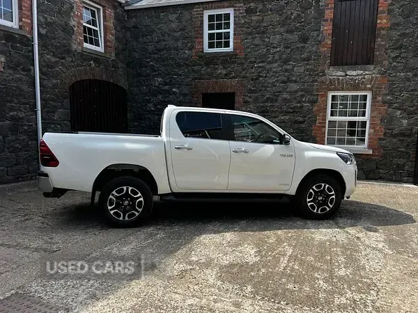 Used Toyota HiLux 2022 White Pickup