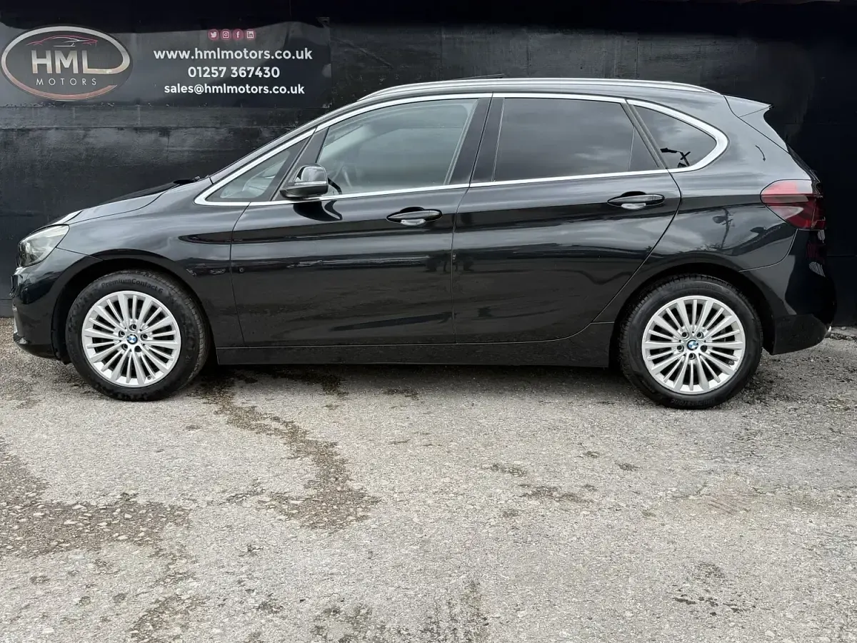 Used BMW 218 Luxury Line 2017 Black Hatchback