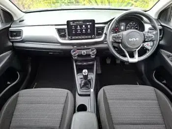 Used Kia Stonic 99 HP (72 kW) 2023 White SUV