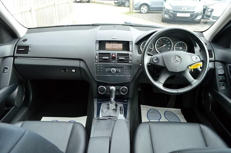 Image 2/4