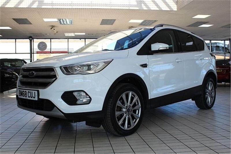 White Used 2019 Ford Kuga Titanium SUV | £12,590 (Good price) - Image 1/4