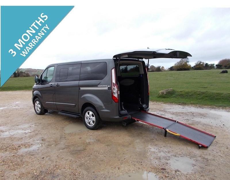 Used Ford Tourneo 2018 Grey MPV