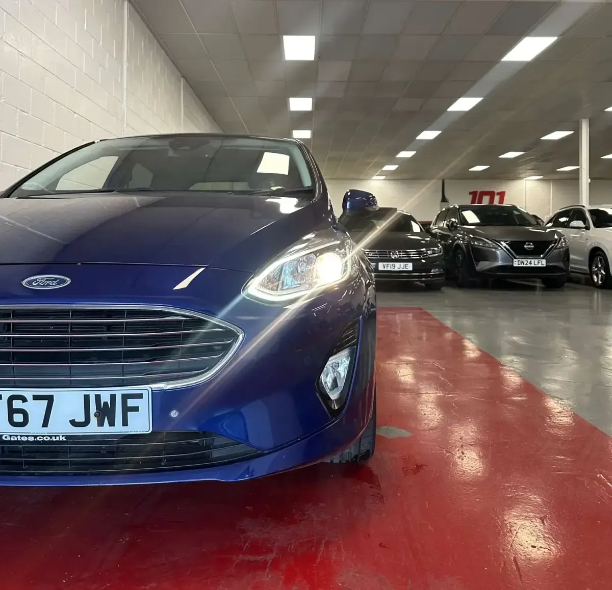 Begagnad Ford Fiesta Titanium 100 HK (73 kW) 2018 Blå Halvkombi