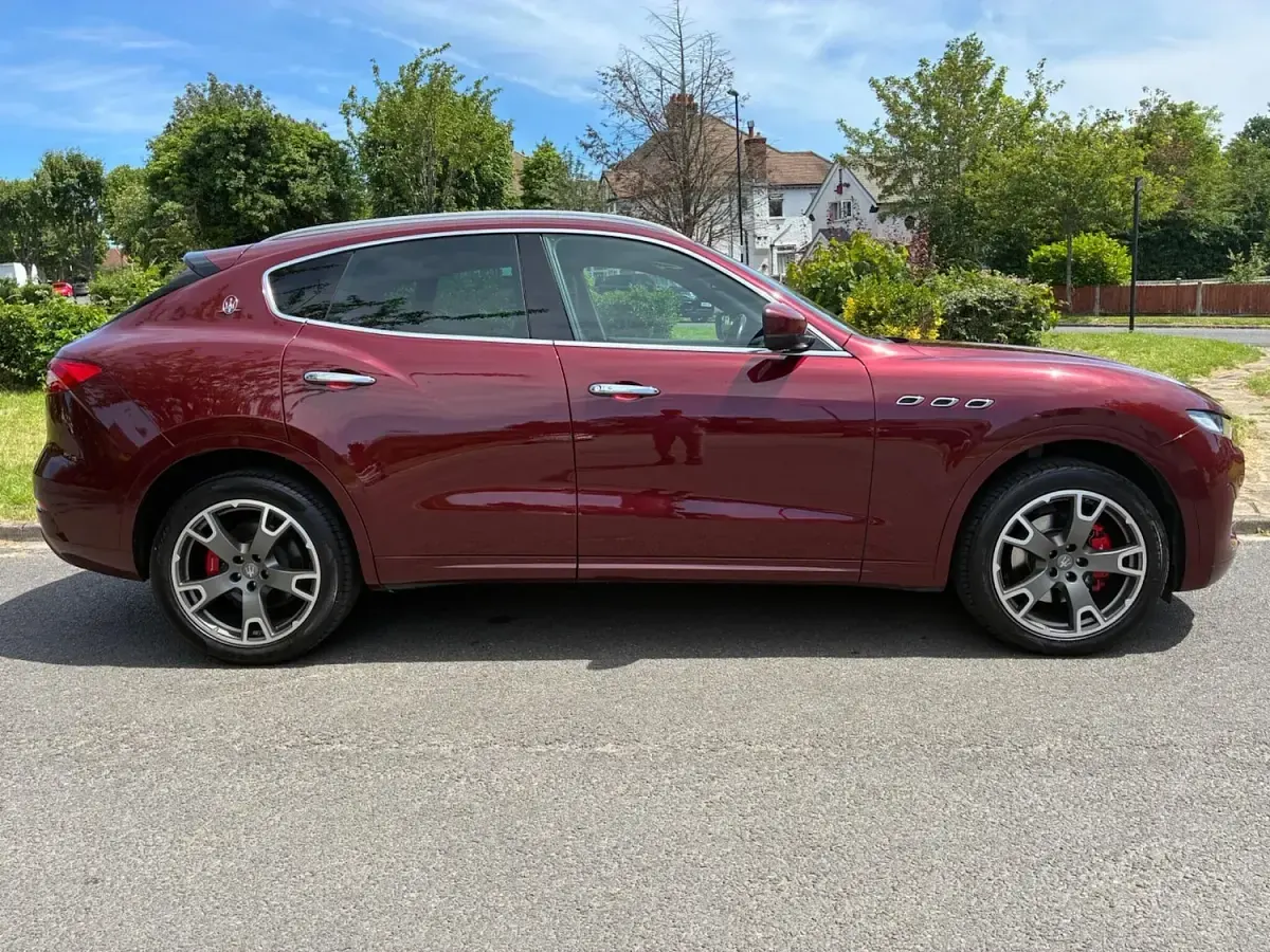 Used Maserati Levante 275 HP (202 kW) 2018 Red SUV
