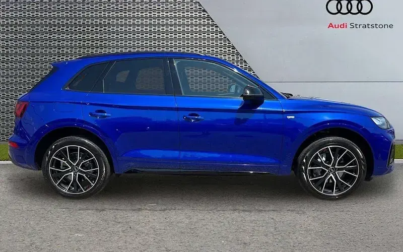 Used Audi Q5 Black Edition 265 HP (194 kW) 2024 Blue SUV
