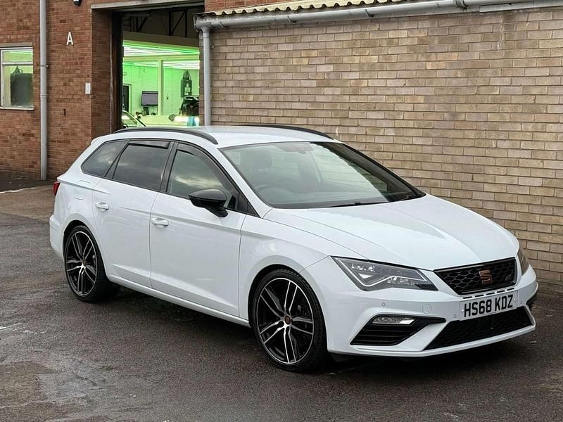Used Seat Leon 4Drive 2019 White Estate