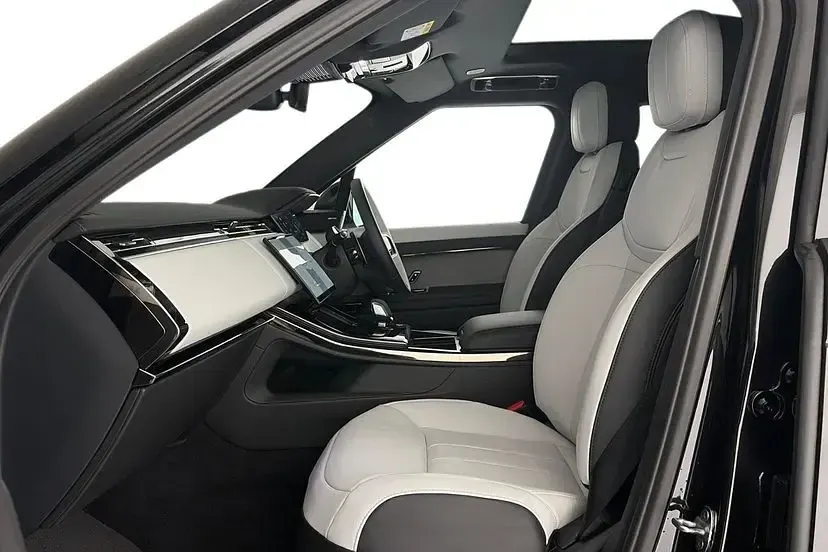 New Land Rover Range Rover Sport 246 HP (180 kW) 2026 Black SUV