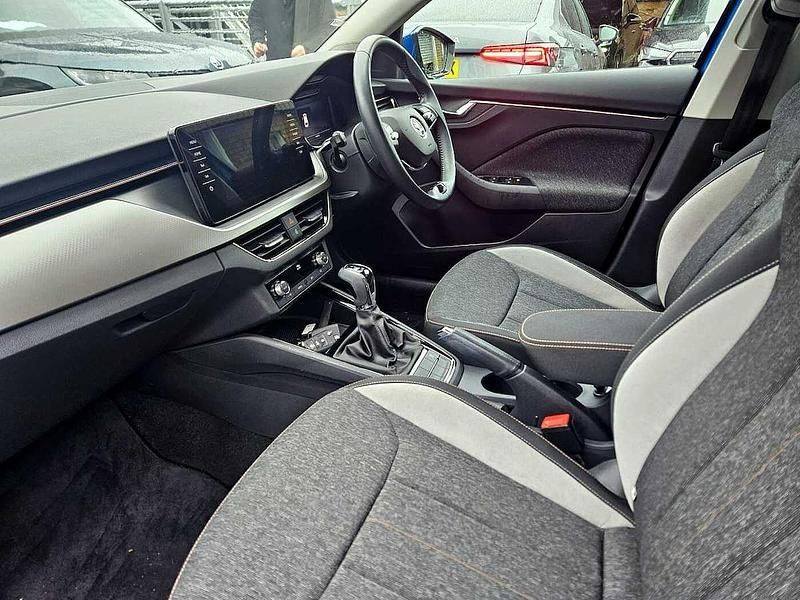 Used Skoda 110 R SE L 81 HP (59 kW) 2022 Race blue metallic Estate