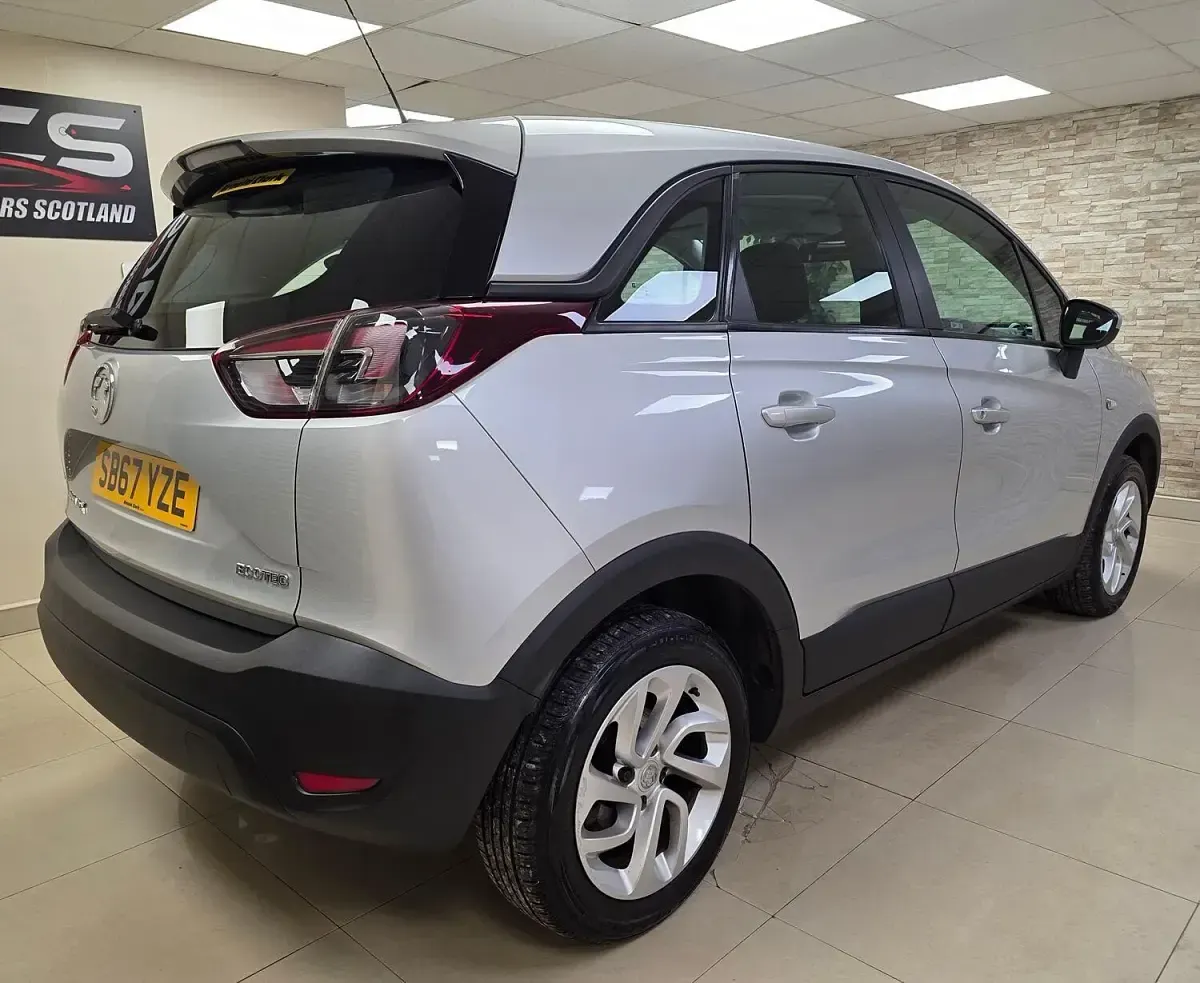 Used Vauxhall Crossland X S 110 HP (80 kW) 2017 Silver SUV