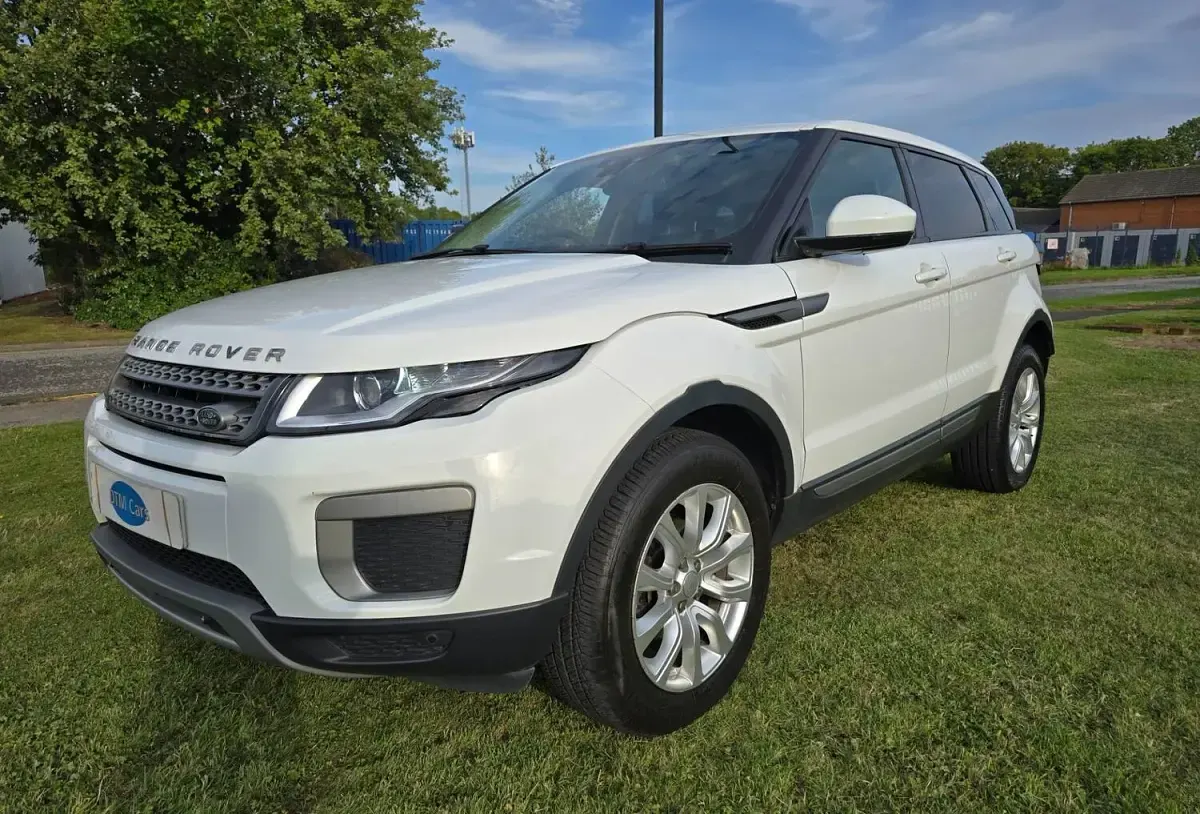 Used Land Rover Range Rover evoque SE 150 HP (110 kW) 2017 White Estate