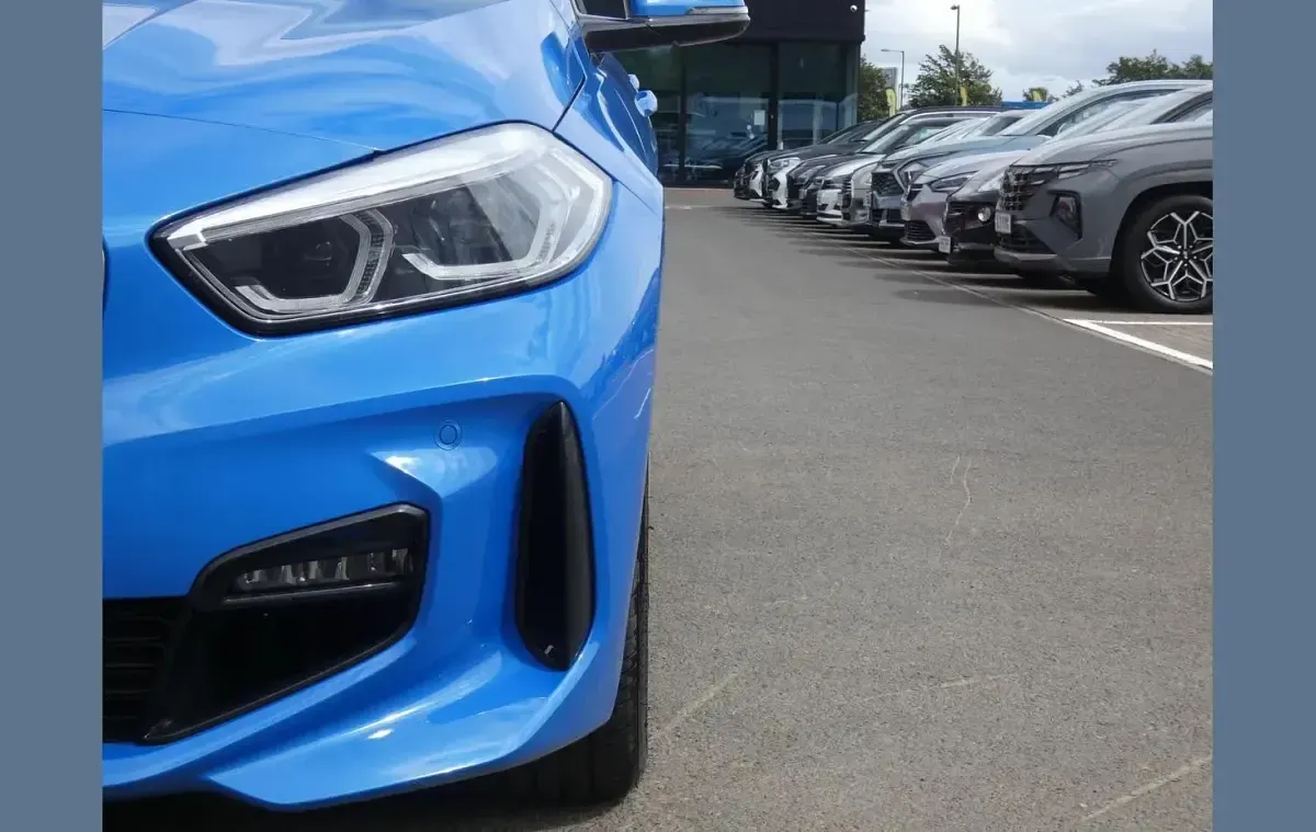 Used BMW 118 M Sport 138 HP (101 kW) 2020 Blue Hatchback