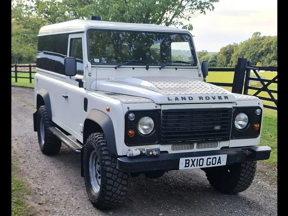 Used Land Rover Defender 2010 White