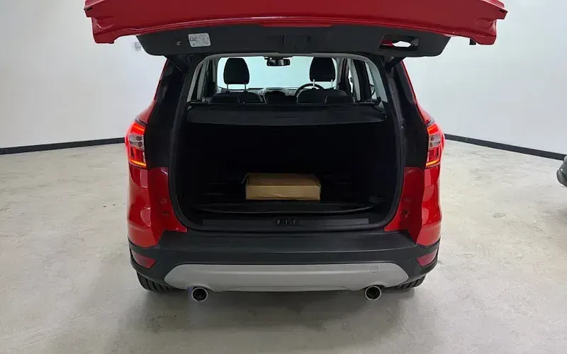Used Ford Kuga Titanium X 179 HP (131 kW) 2018 Red SUV