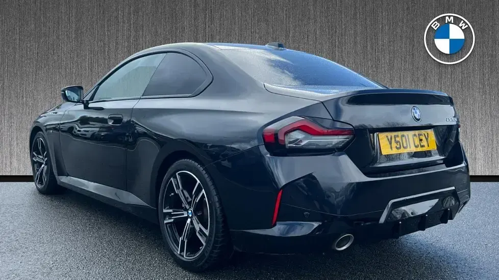 Begagnad BMW 220 M Sport 181 HK (133 kW) 2024 Svart Sportkupé