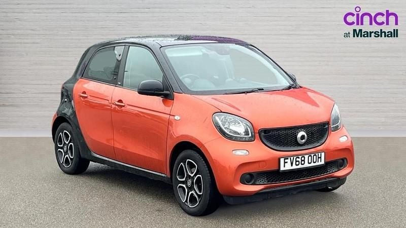 Used Smart ForFour Premium 90 HP (66 kW) 2019 Black Hatchback