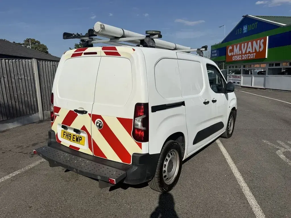 Used Vauxhall Combo Edition 2019 White MPV