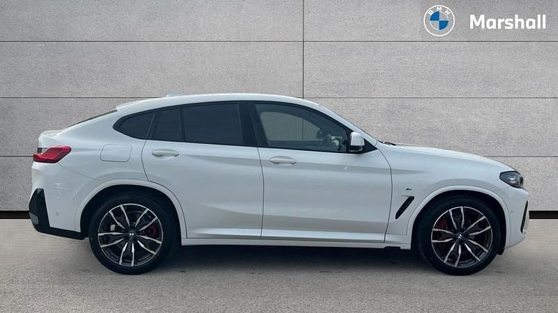 Used BMW X4 M Sport 187 HP (137 kW) 2022 White SUV