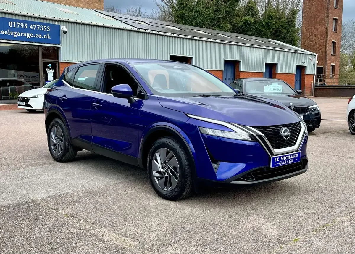 Used Nissan Qashqai Acenta Premium 140 HP (102 kW) 2023 Blue SUV