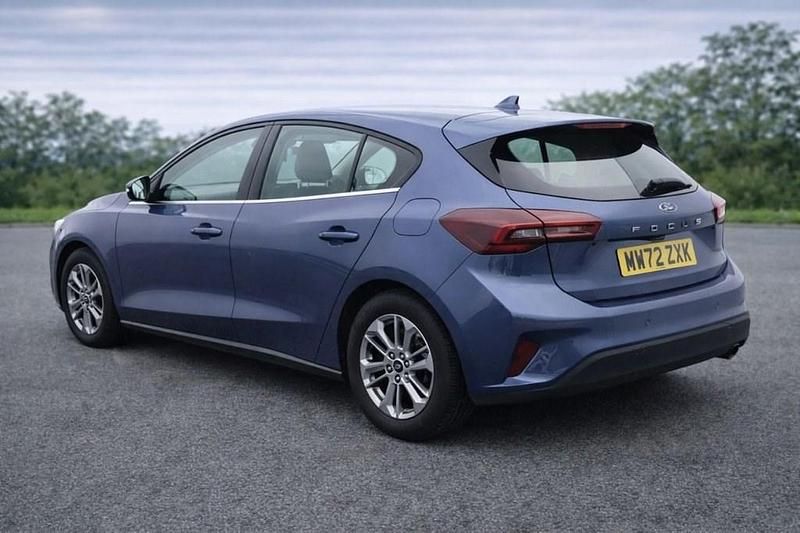 Used Ford Focus Titanium 125 HP (91 kW) 2023 Blue Hatchback
