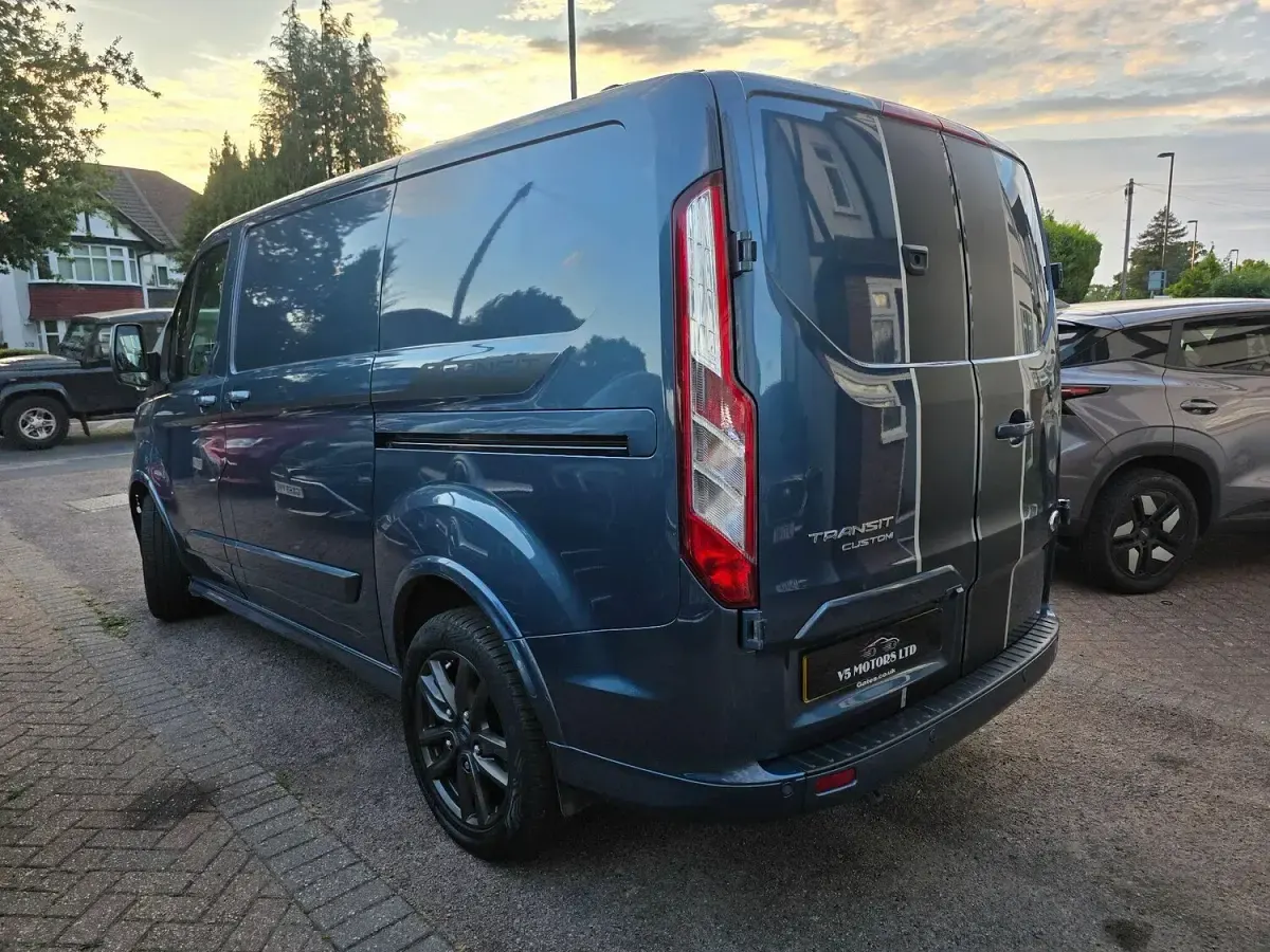 Used Ford Transit Custom Sport 170 HP (125 kW) 2023 Blue Van