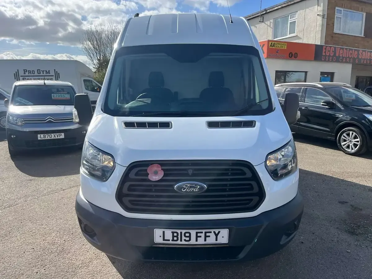 Used Ford Transit 131 HP (96 kW) 2019 White Van