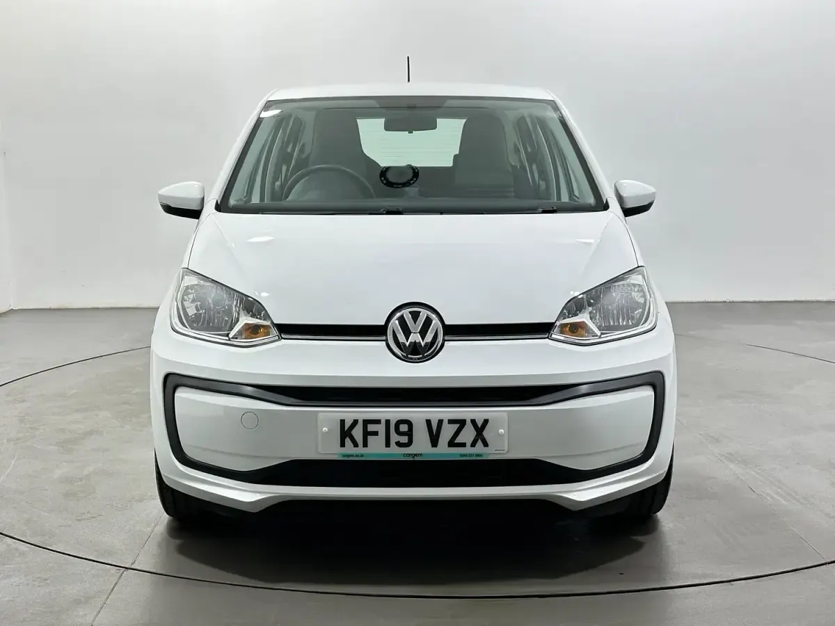 Used VW up! Move 60 HP (44 kW) 2018 White Hatchback