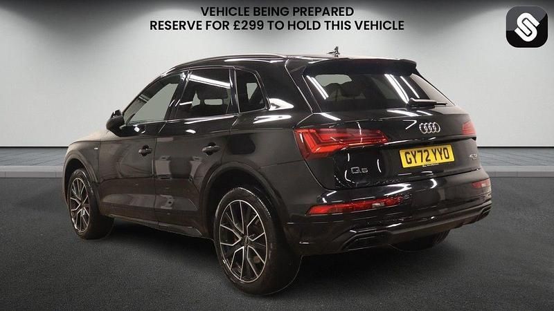 Used Audi Q5 204 HP (150 kW) 2022 Mythos black metallic/mythos black metallic SUV
