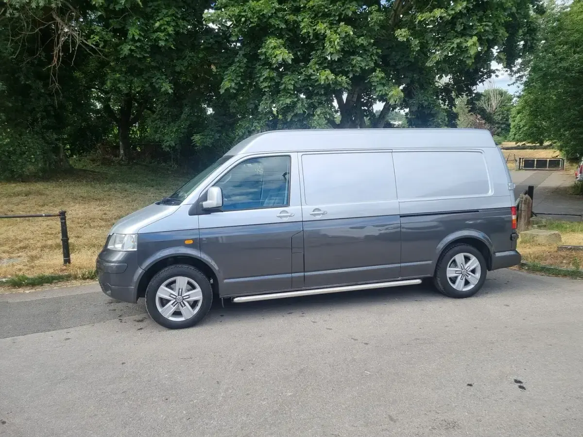 Used VW T5 130 HP (95 kW) 2006 Silver Van