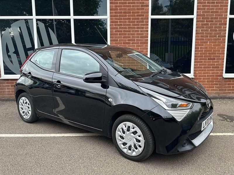 Black Used 2020 Toyota Aygo X-play Hatchback | £7,700 (Good price) - Image 1/4