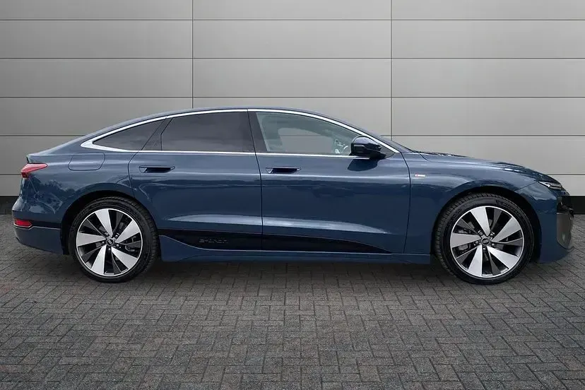 Used Audi A6 e-tron S-Line 210 kW (286 HP) 2025 Blue Hatchback