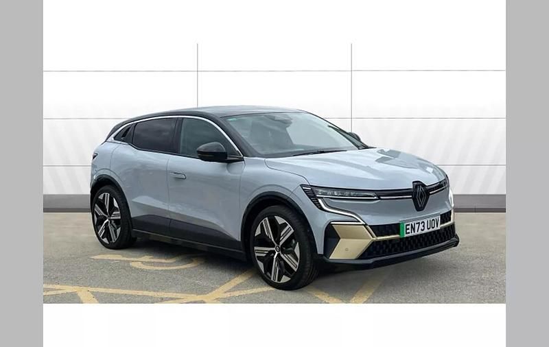 Other Used 2024 Renault Mégane Iconic Hatchback | £20,318 (Fair price) - Image 1/4
