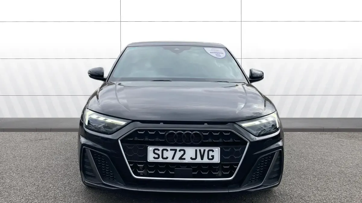 Used Audi A1 Advanced 95 HP (69 kW) 2023 Black SUV