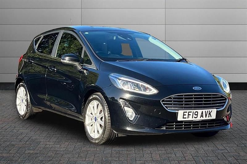 Shadow black Used 2019 Ford Fiesta Titanium Hatchback | £8,000 (Fair price) - Image 1/3