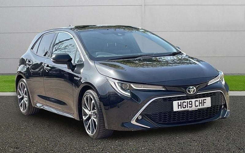 Second-hand Toyota Corolla 122 CP (89 kW) 2022 Hatchback