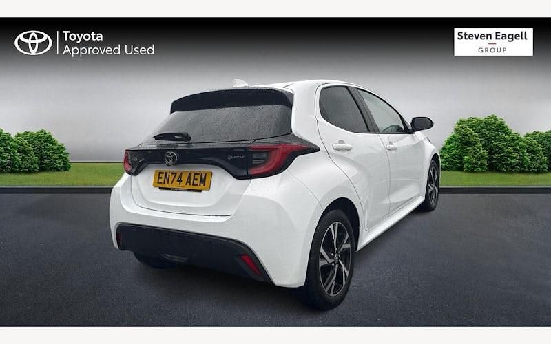 Used Toyota Yaris Hybrid Design 116 HP (85 kW) 2025 Hatchback