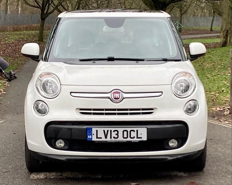 Usado Fiat 500L Lounge 85 HP (62 kW) 2013 Branco Monovolume