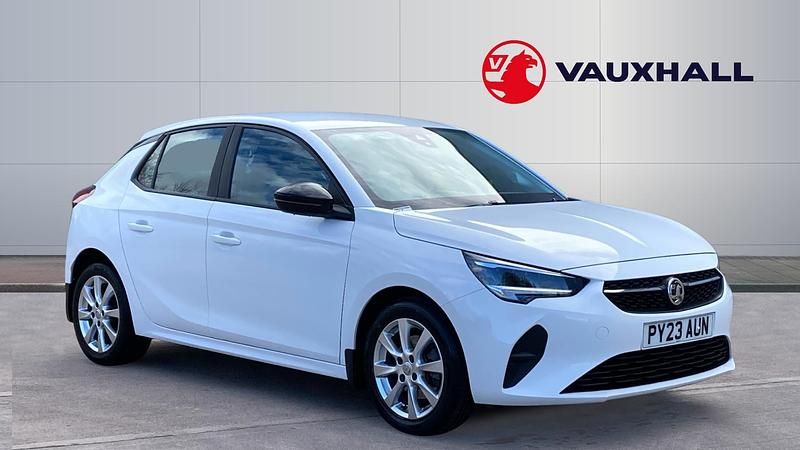 Second-hand Vauxhall Corsa Design Edition 101 CP (74 kW) 2023 Alb Hatchback