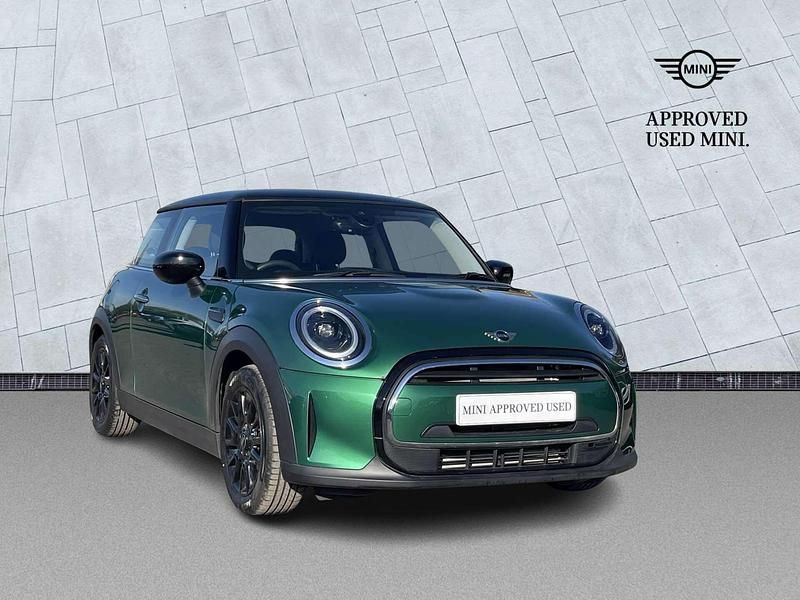 Used Mini Cooper Classic 134 HP (98 kW) 2023 Green Hatchback