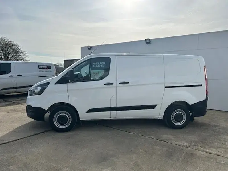Usado Ford Transit Custom 105 HP (77 kW) 2018 Branco Van
