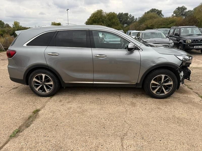 Used Kia Sorento 200 HP (147 kW) 2018 Grey SUV