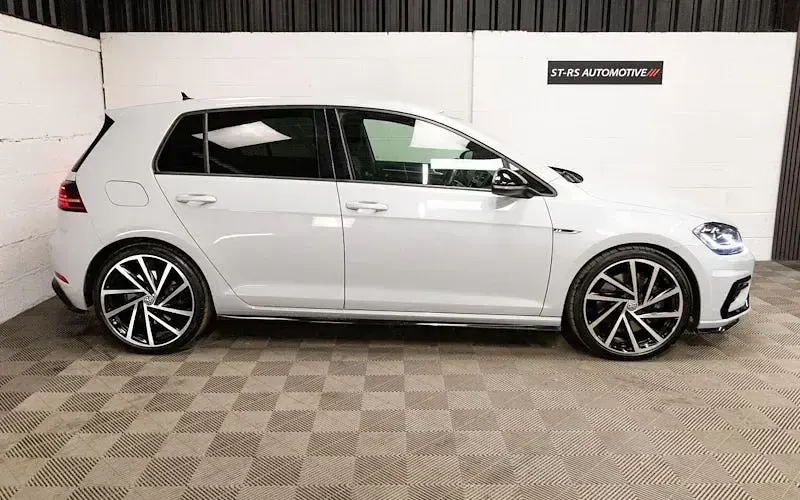 Used VW Golf VII R 300 HP (220 kW) 2019 Silver Hatchback