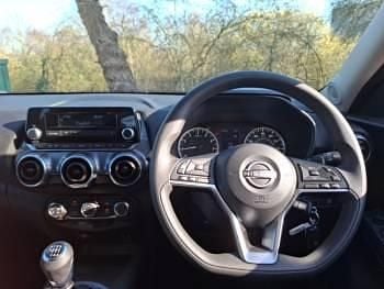 Used Nissan Juke Visia 114 HP (83 kW) 2023 Red SUV