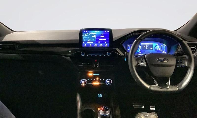 Usado Ford Kuga ST-Line 225 HP (165 kW) 2021 Azul SUV