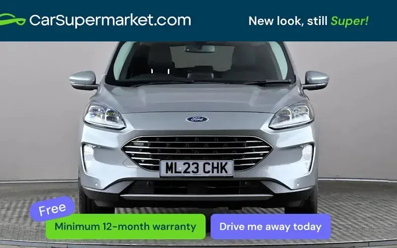 Käytetty Ford Kuga Titanium 150 HP (110 kW) 2023 Hopea Katumaasturi