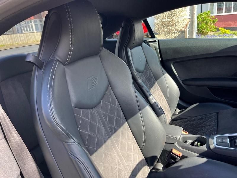 Used Audi TT Black Edition 184 HP (135 kW) 2017 Grey Coupe