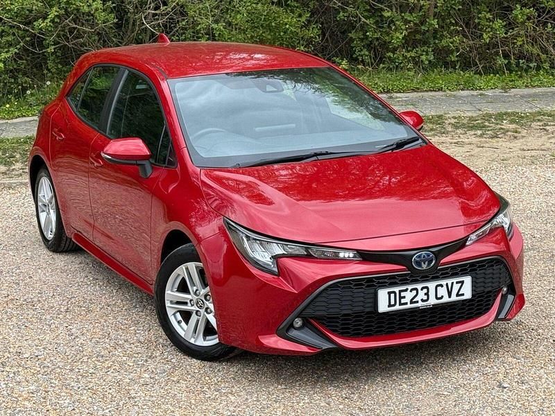 Usado Toyota Corolla 122 HP (89 kW) 2023 Scarlet flare Citadino