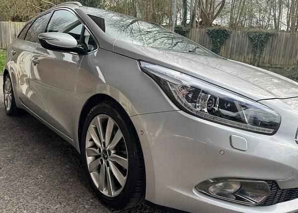 Used Kia Ceed 126 HP (92 kW) 2013 Silver Hatchback