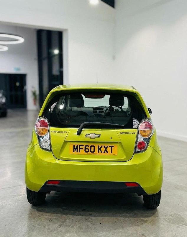 Used Chevrolet Spark LS 2010 Green Hatchback