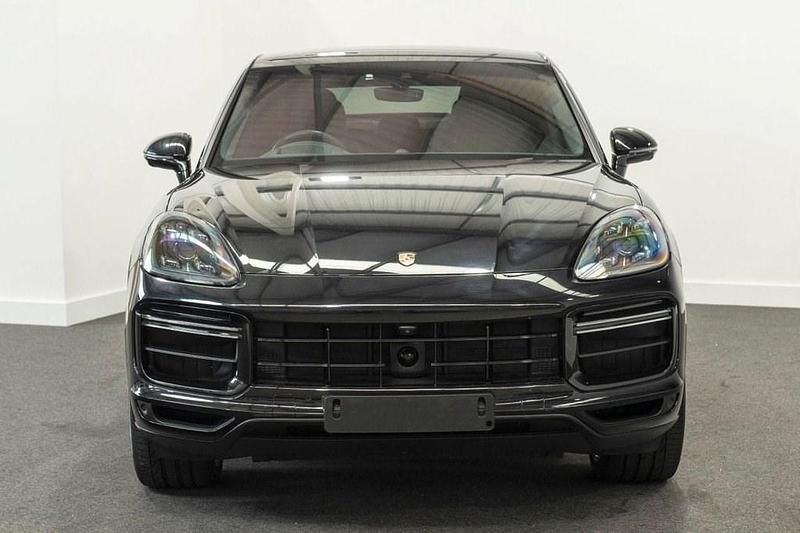 Used Porsche Cayenne Turbo 550 HP (404 kW) 2019 Black SUV